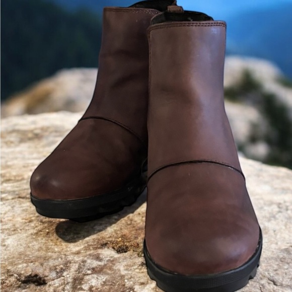 Sorel Joan of Arctic Women’s Wedge ll Chelsea Boot in Wine. Size 10. - Picture 4 of 8